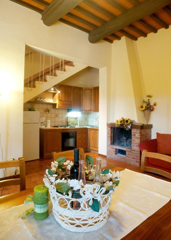 Agriturismo Buon Riposo - Country Resort In The Heart Of Tuscany San Giovanni a Corazzano Pokoj fotografie